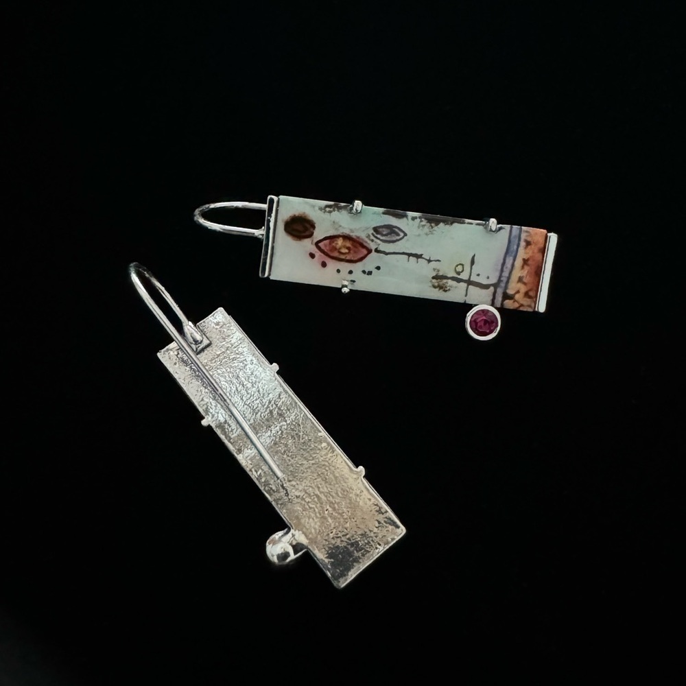 Silver-Tone Unique Rectangular Earrings BRAND NEW - Picture 3 of 4